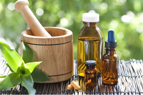 Alternative vs. Traditional Health Practices: What’s the Difference?